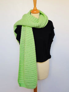 Maxi echarpe en crochet vert pomme