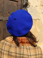 Charger l&#39;image dans la galerie, Béret en laine bleu électrique
