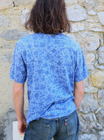 Charger l&#39;image dans la galerie, Tee-shirt tribale bleu surf wear 90&#39;s
